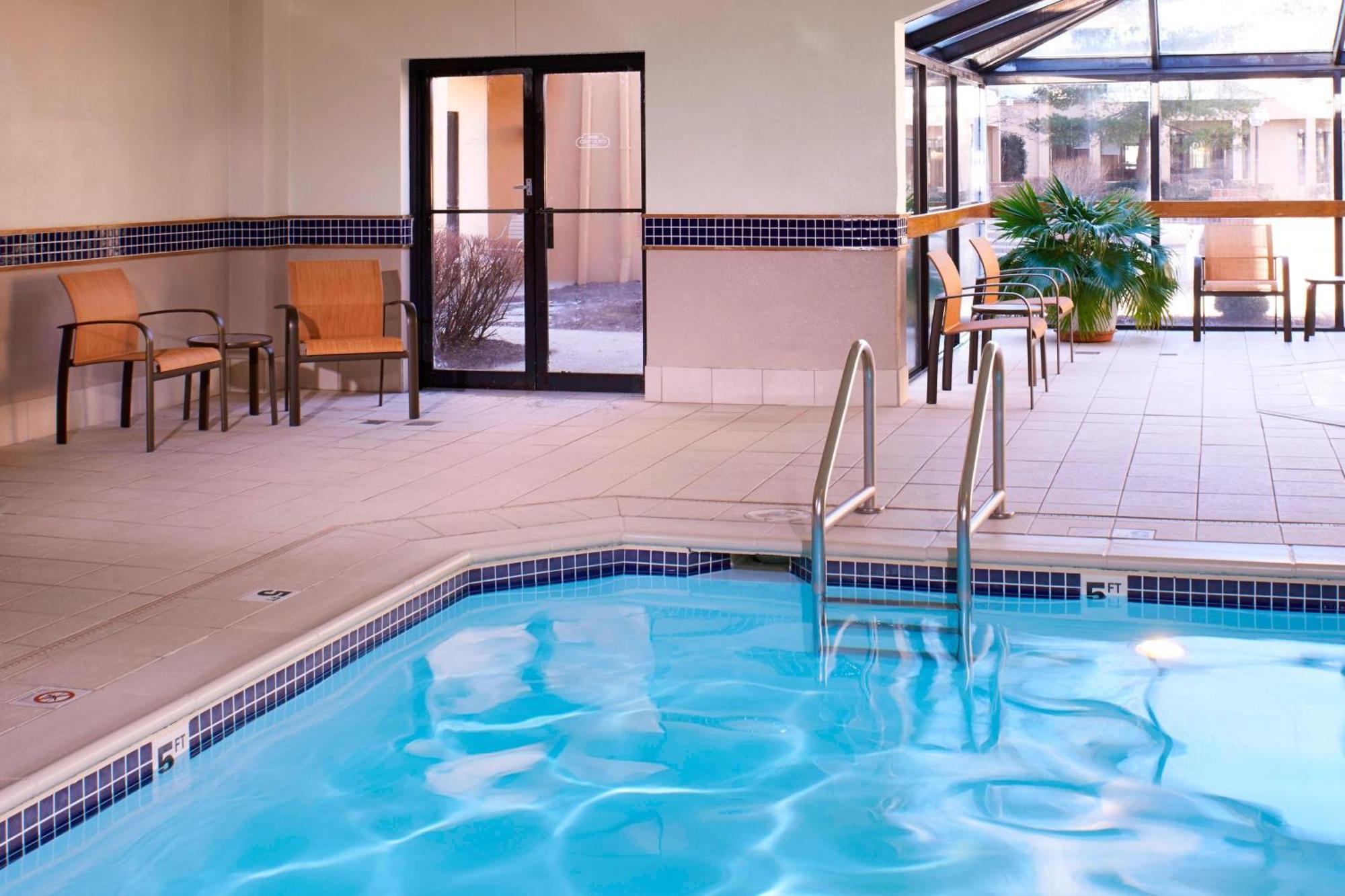 Courtyard Dayton South Mall Miamisburg Exterior photo