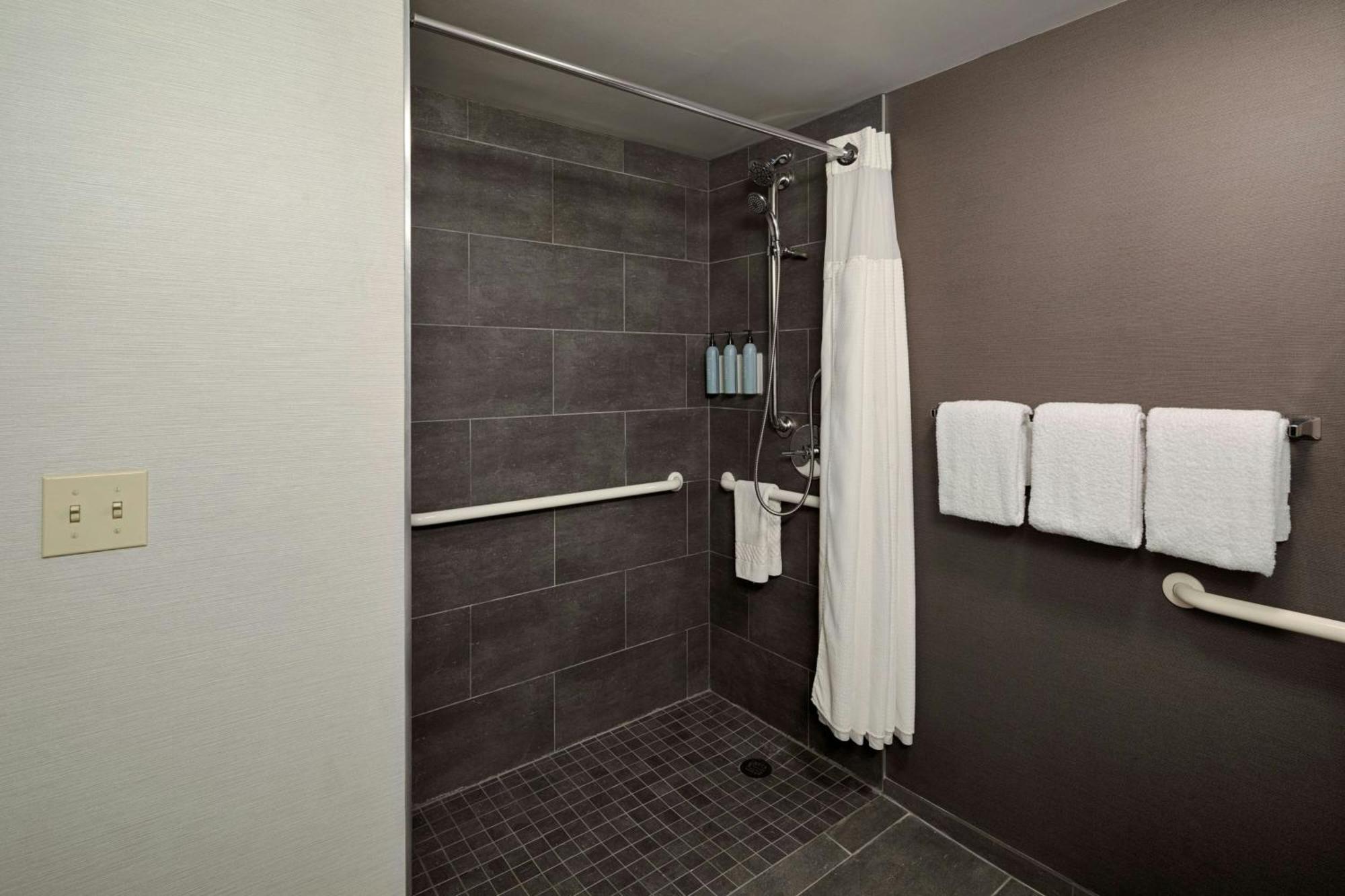 Courtyard Dayton South Mall Miamisburg Exterior photo